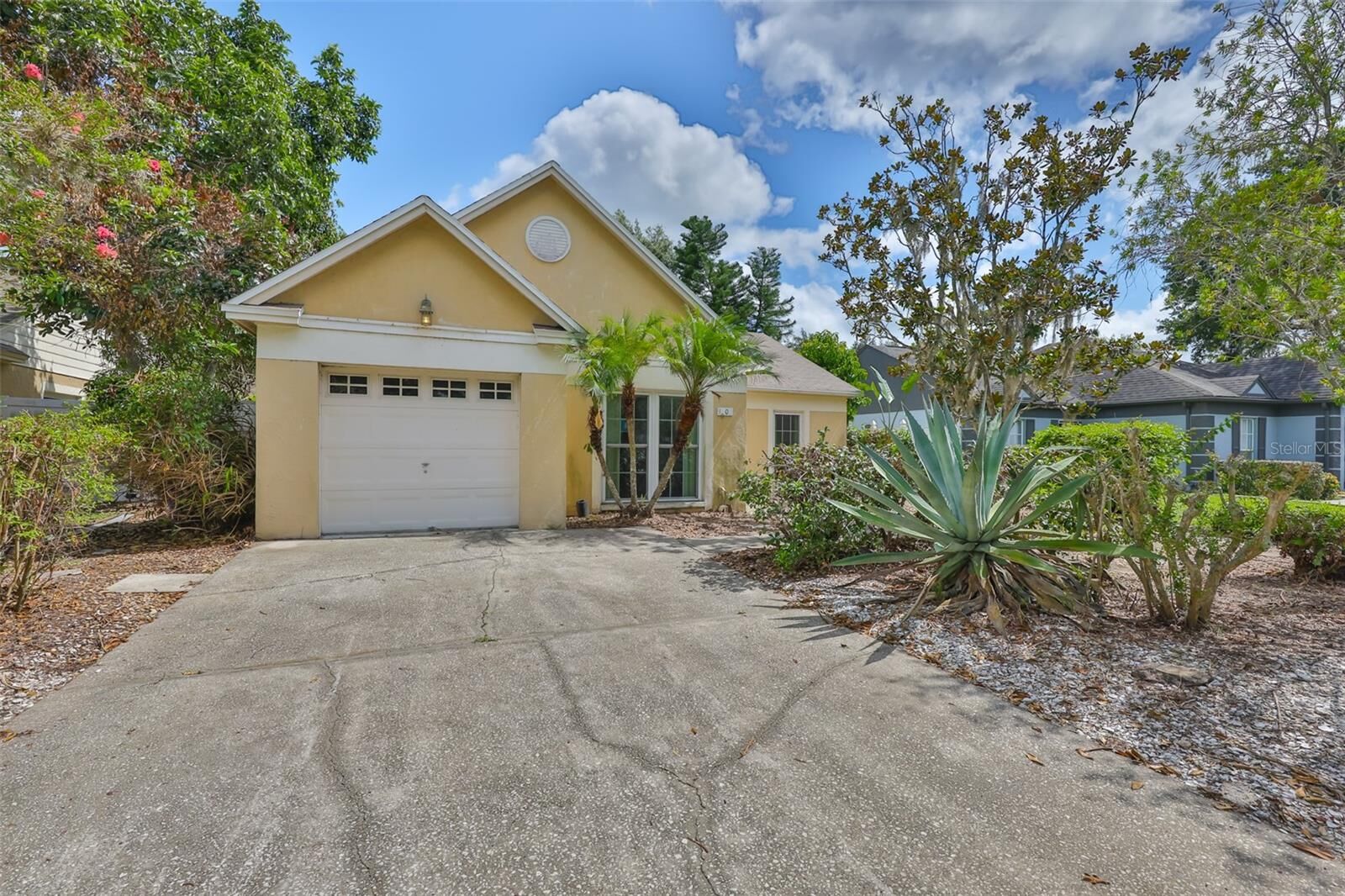 Property Photo:  1006 Pleasant Pine Court  FL 33596 