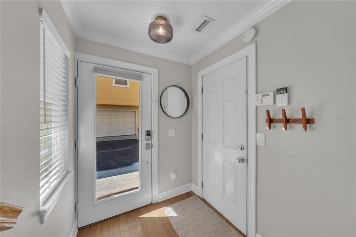Property Photo:  3321 Las Campos Place  FL 33611 
