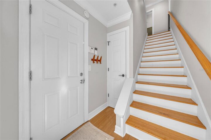 Property Photo: 3321 Las Campos Place FL 33611