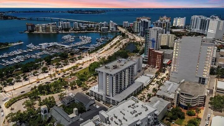 101 S Gulfstream Avenue 10B  Sarasota FL 34236 photo