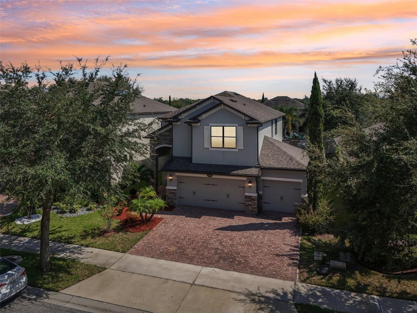 Property Photo:  5128 Ravena Avenue W  FL 34771 