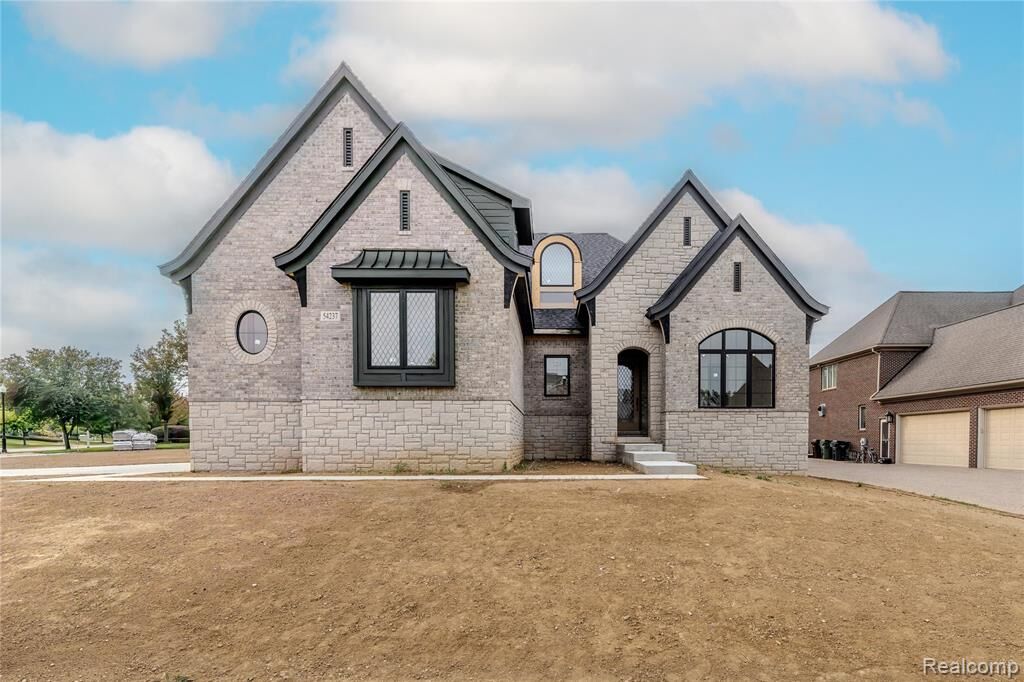 Property Photo:  54237 Trieste Court  MI 48316 1379