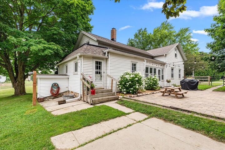 Property Photo:  613 County Highway H -  WI 53021 