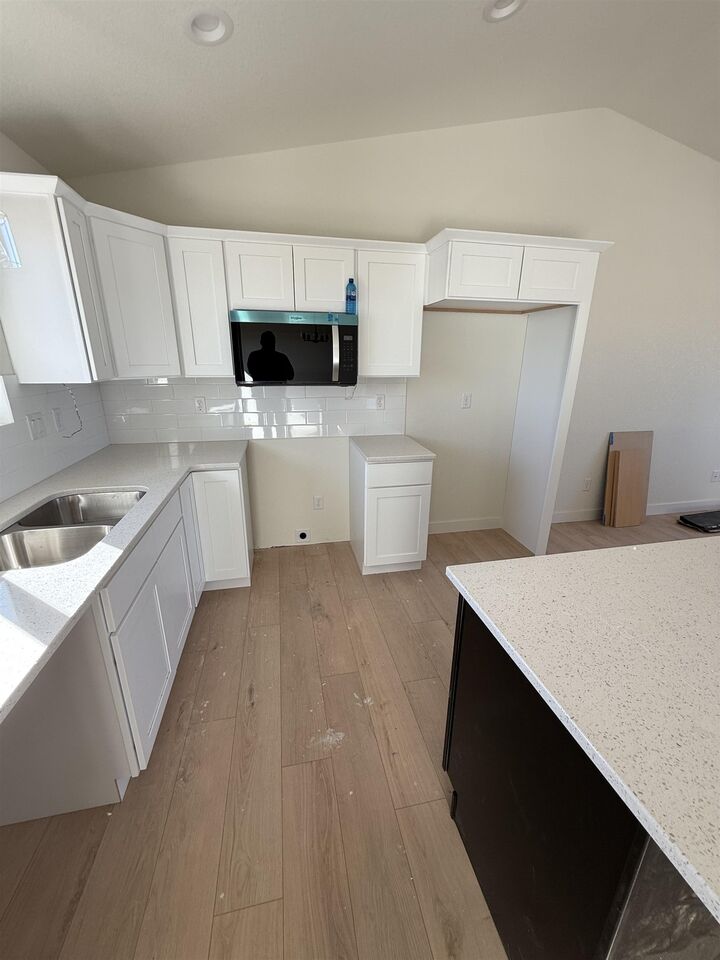 Property Photo: 648 Eagle Court SD 57719