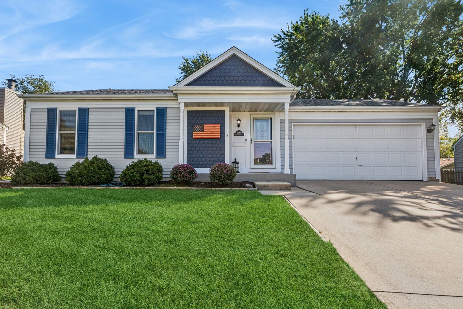 Property Photo: 2293 Bannister Lane IL 60504