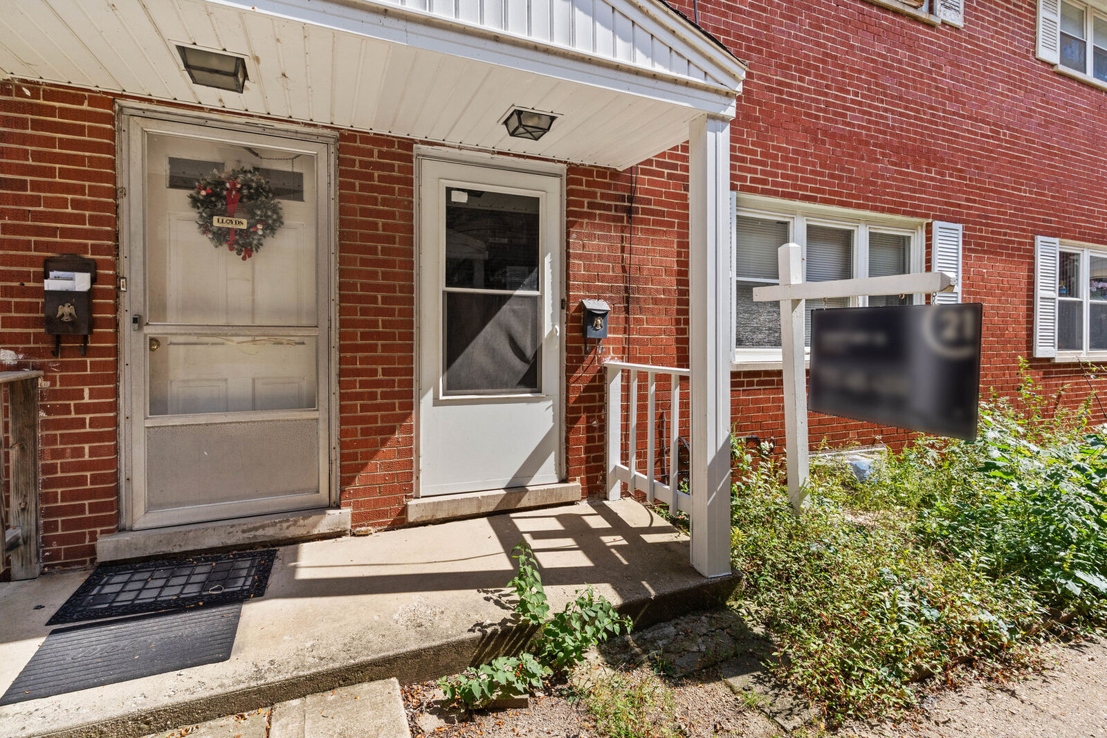 Property Photo: 1723 W Thome Avenue IL 60660