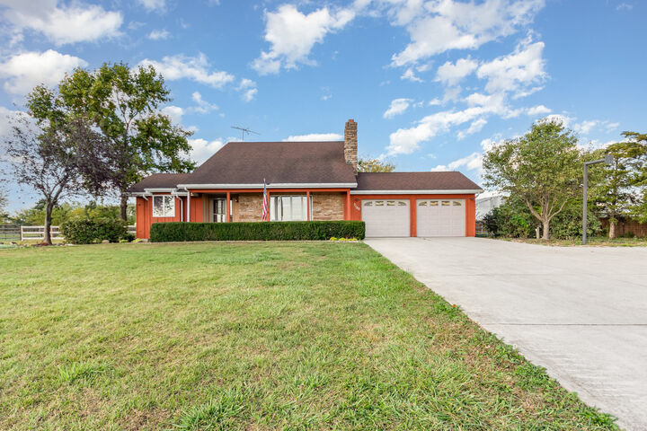 Property Photo: 5180 E McArdle Road IL 60416