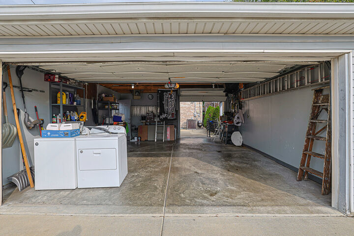 Property Photo:  5326 S Nagle Avenue  IL 60638 