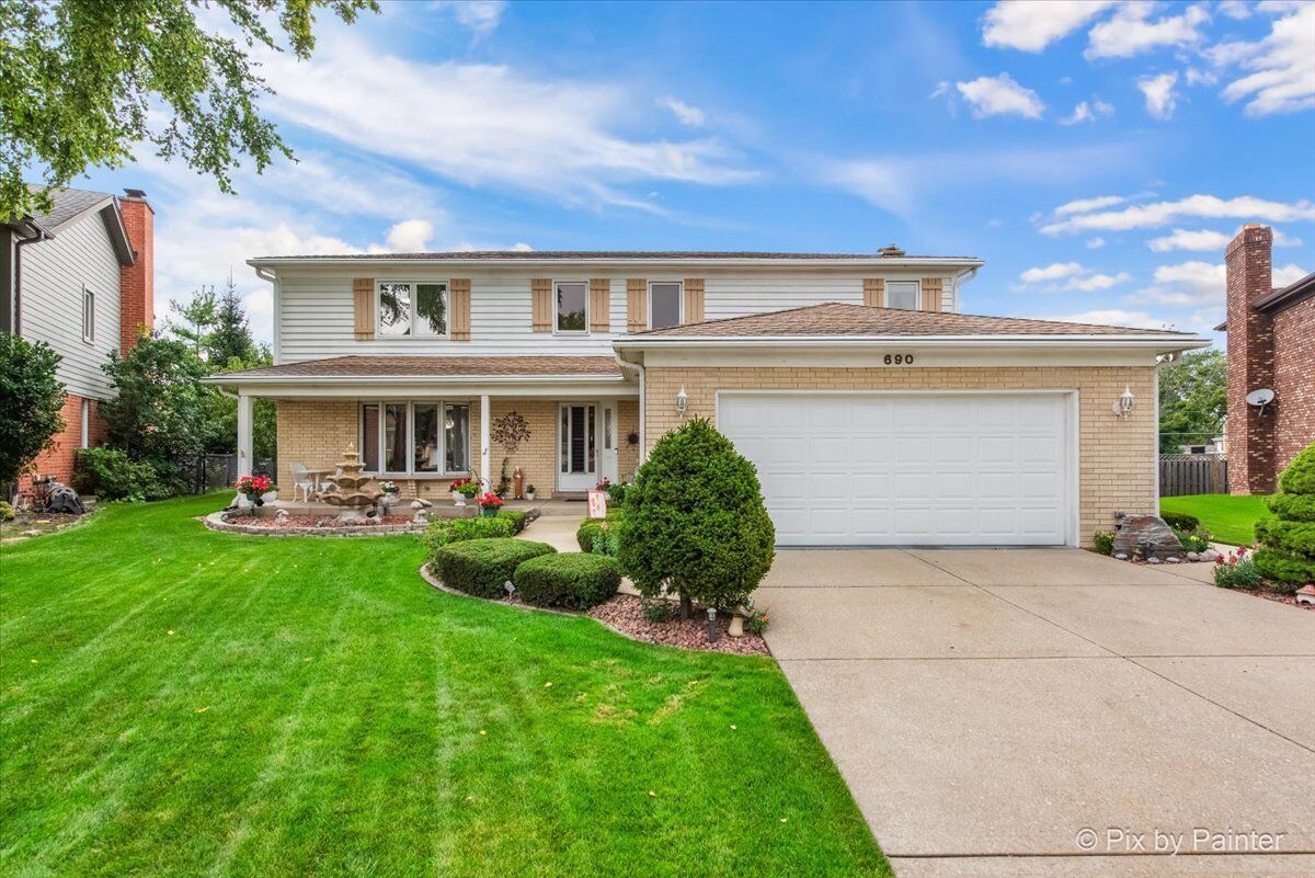 Property Photo: 690 Yorkshire Lane IL 60016