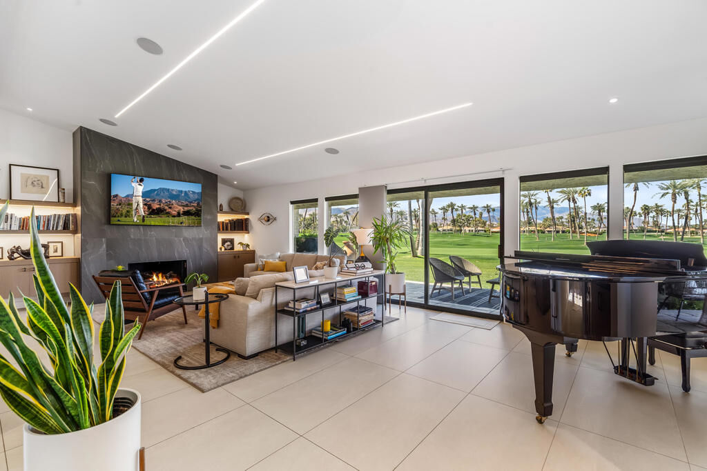 Property Photo:  44841 Desert Horizons Drive  CA 92210 