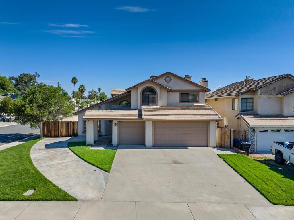 Property Photo:  15056 Heather Lane  CA 92530 