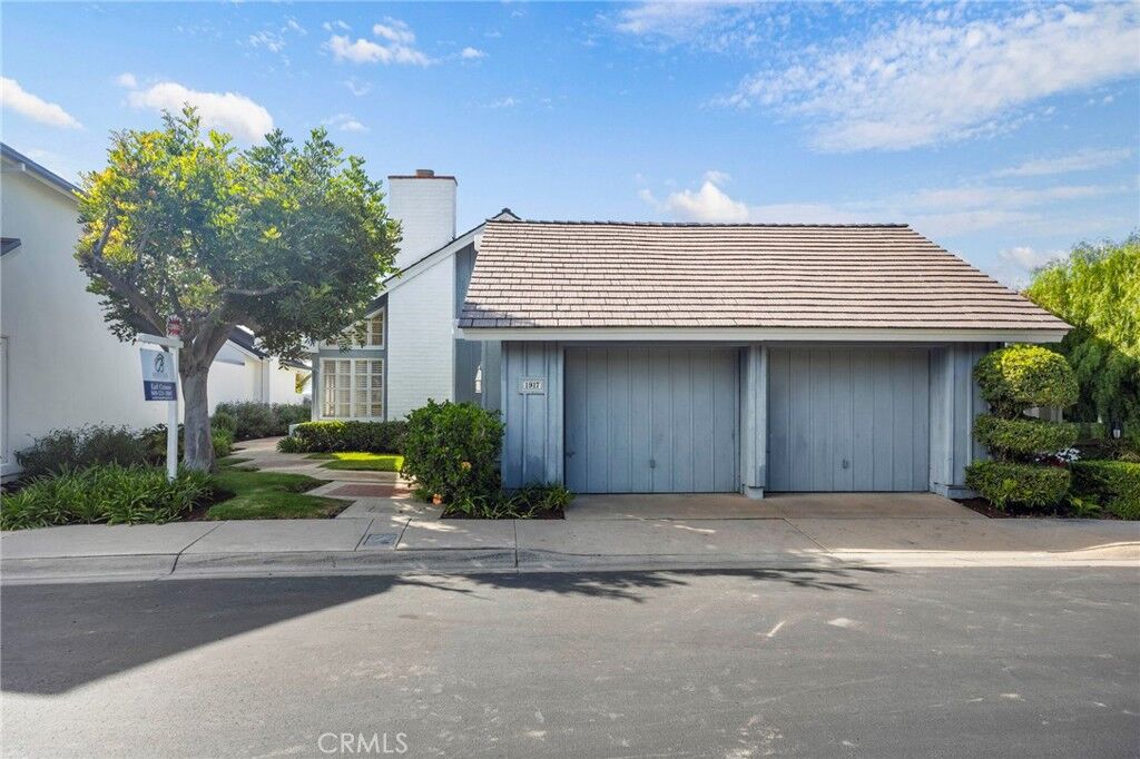 Property Photo:  1917 Yacht Colinia  CA 92660 