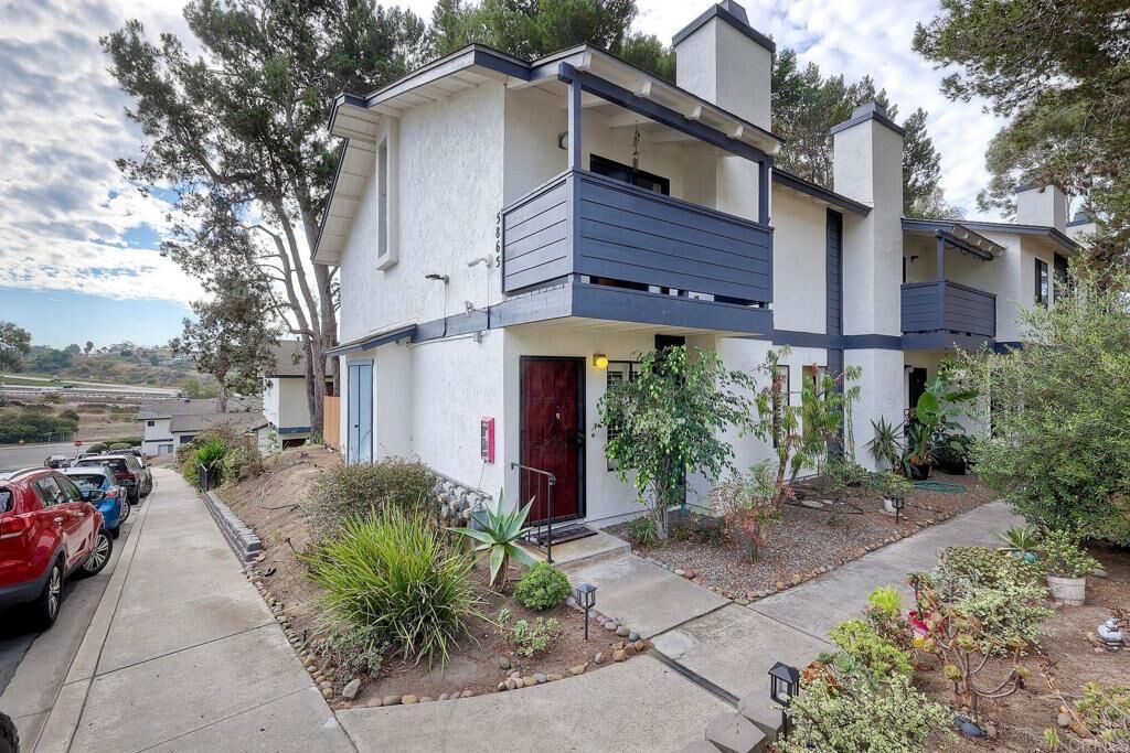 Property Photo:  5865 Reo A  CA 92139 