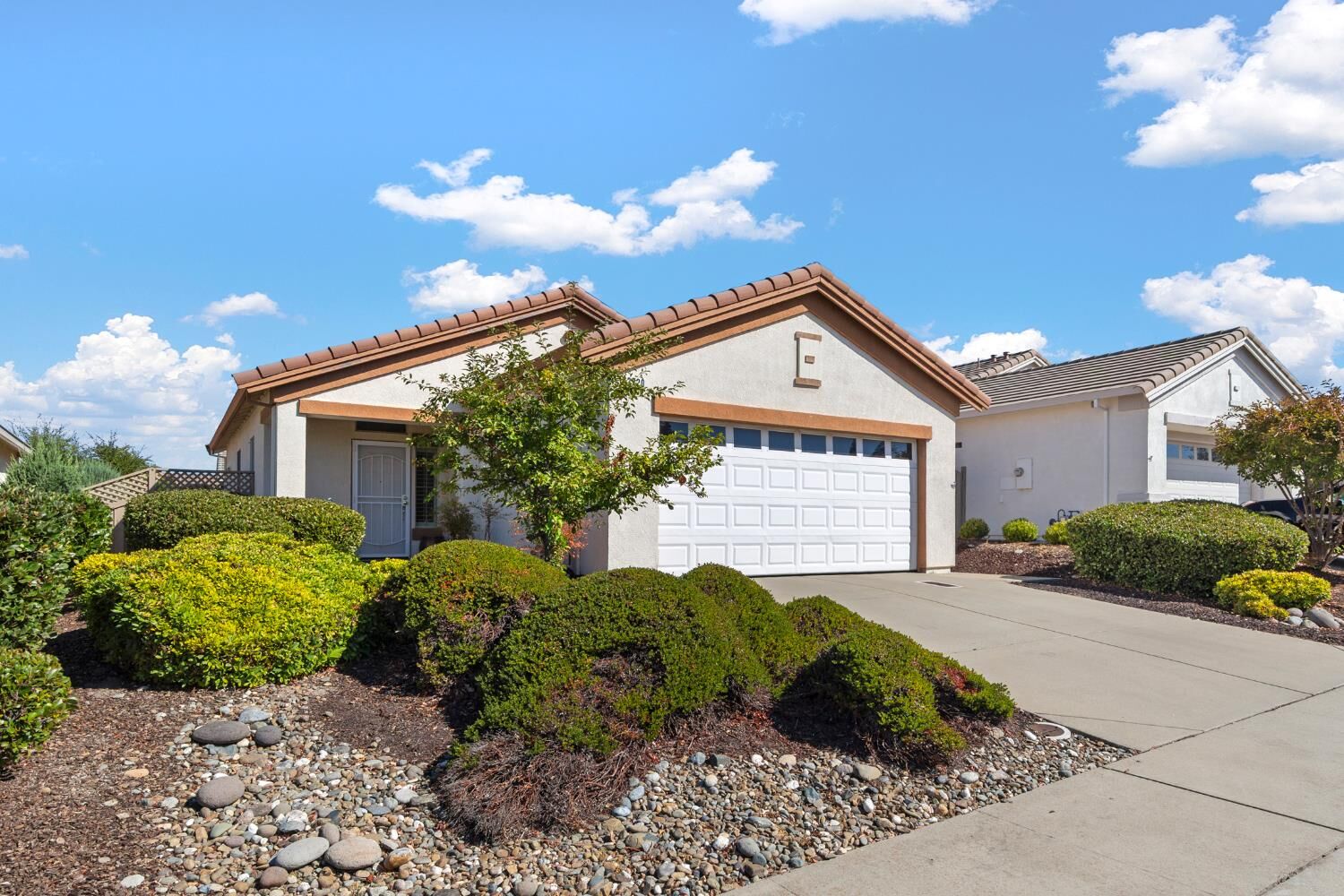 Property Photo:  2320 Winding Way  CA 95648 