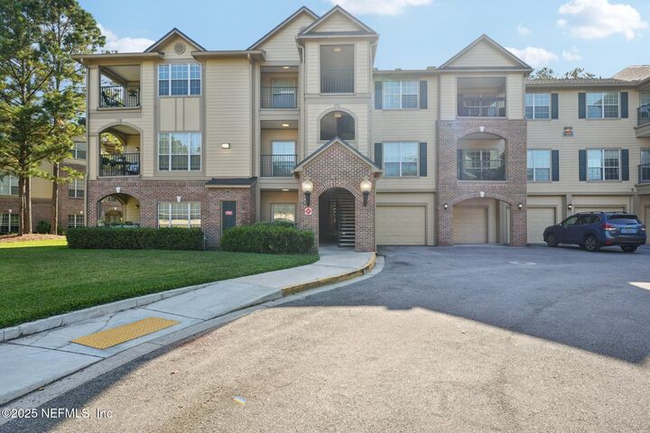 Property Photo:  7800 Point Meadows Drive 1434  FL 32256 