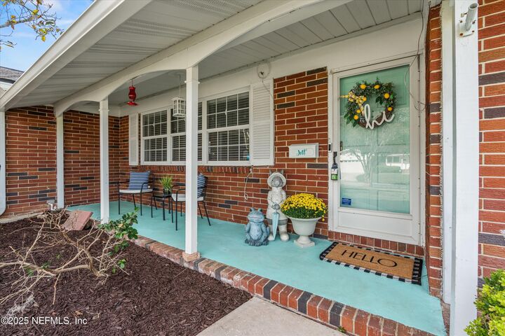 Property Photo:  1620 Mt Vernon Drive  FL 32210 