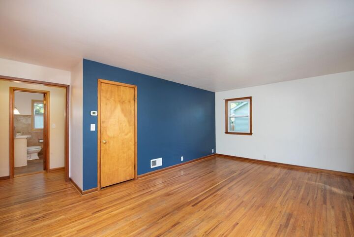 Property Photo: 130 Dillon Avenue MN 56001