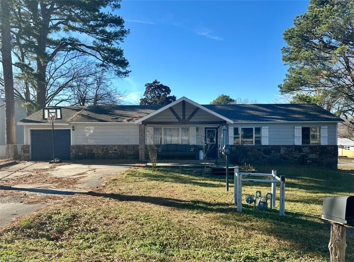 Property Photo:  205 Cherry Lane  AR 72740 