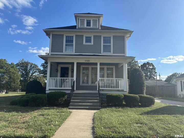 1125 Oakland Avenue  Mt Vernon IL 62864 photo