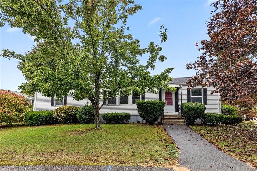 Property Photo:  85 Narragansett  MA 02360 