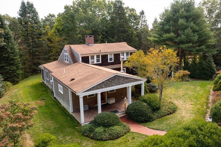 Property Photo: 431 Moraine St MA 02050