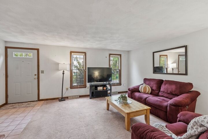 Property Photo:  20 Woodland Dr 304  MA 01852 