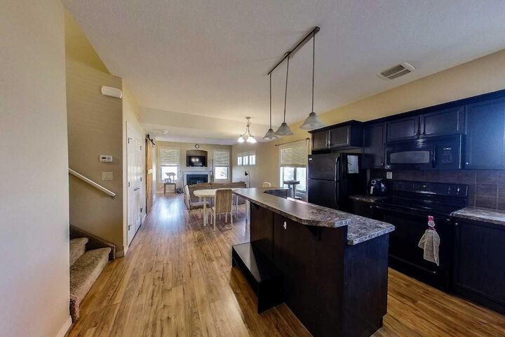 Photo de la propriété:  150 Vanier Drive 408  AB T4R 0L1 