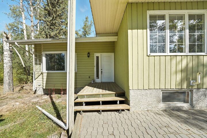 Photo de la propriété:  120 Birchcliff Road  AB T4S 1R6 