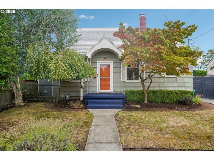 7916 N Emerald Ave  Portland OR 97217 photo