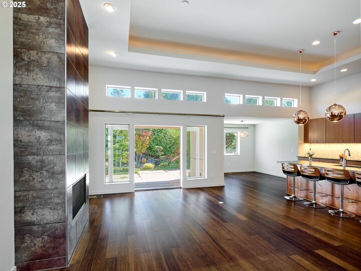 Property Photo:  500 Yapa Dr  OR 97381 