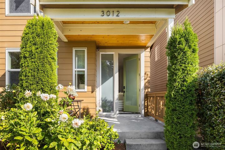 Property Photo: 3012 SW Holly Street WA 98126