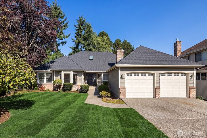 Property Photo:  17102 NE 37th Place  WA 98008 