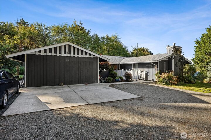 2020  10th St Place SW  Puyallup WA 98371 photo