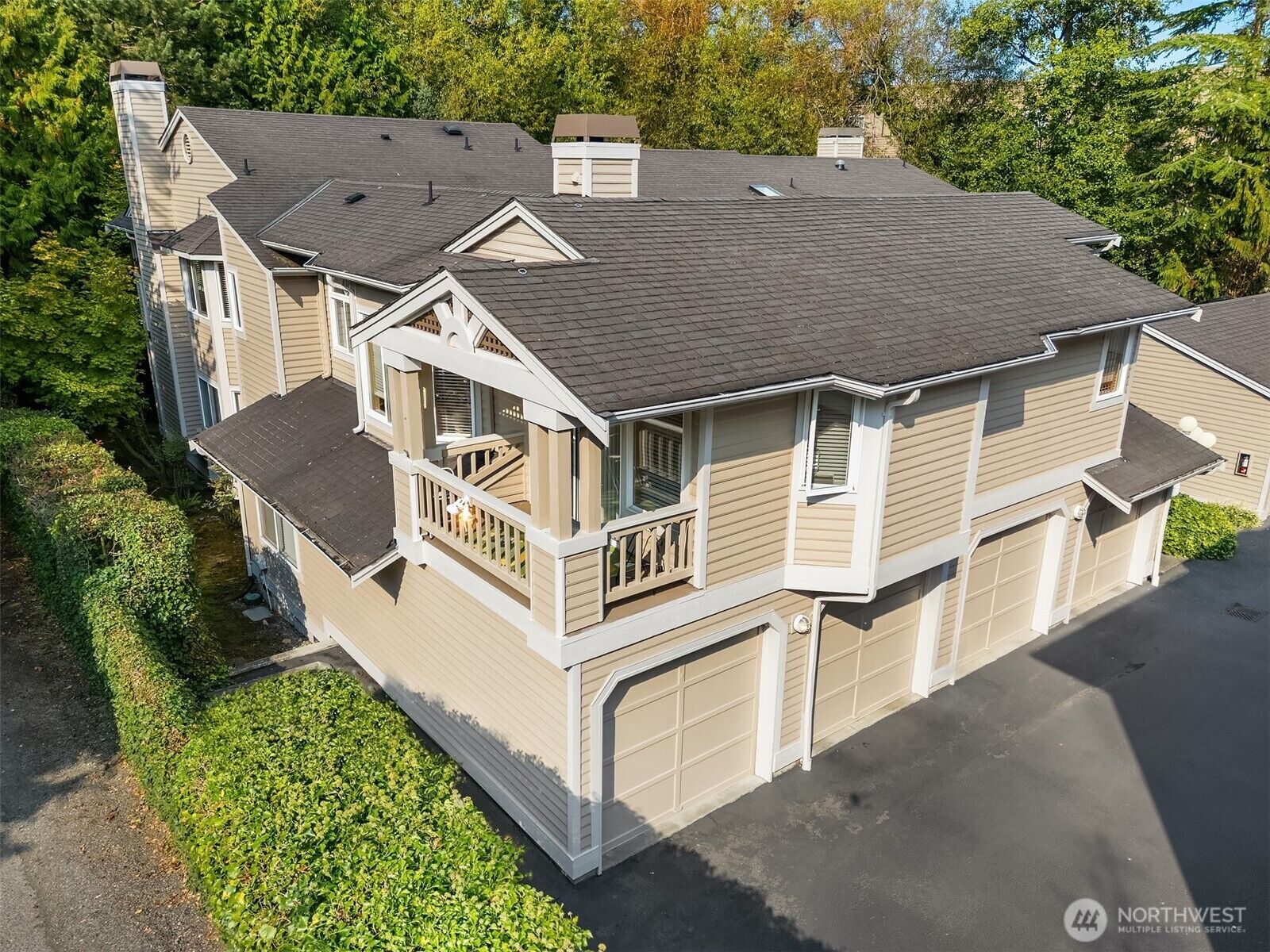 Property Photo: 434 3rd Avenue S C204 WA 98020