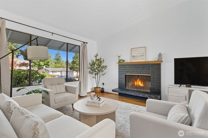 Property Photo:  2031 S 301st Place  WA 98003 