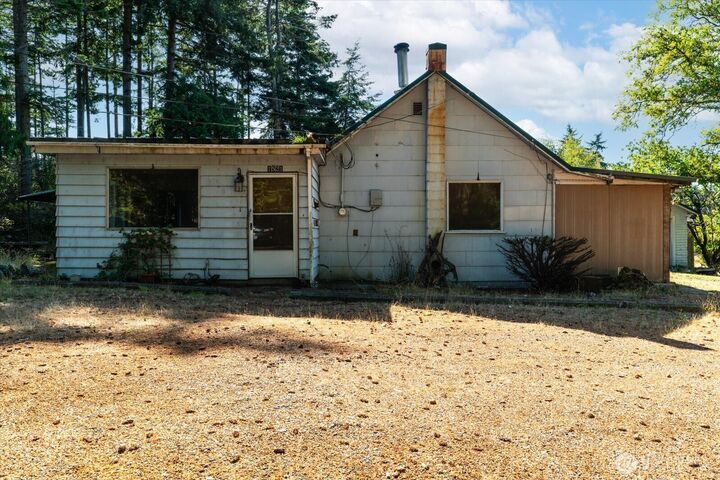 Property Photo:  1521 NW Crosby Avenue  WA 98277