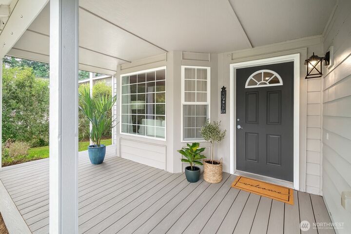 Property Photo:  709 E 3rd Street  WA 98276 