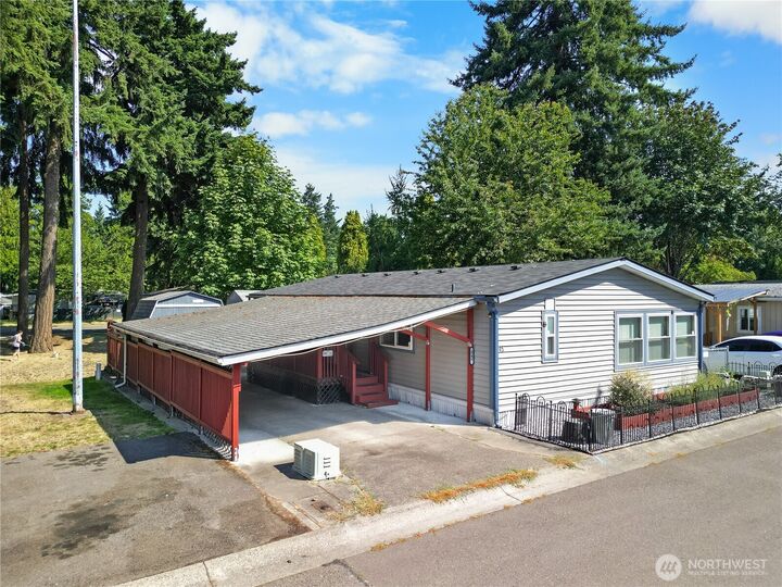 Property Photo: 3225 M Street SE 145 WA 98002