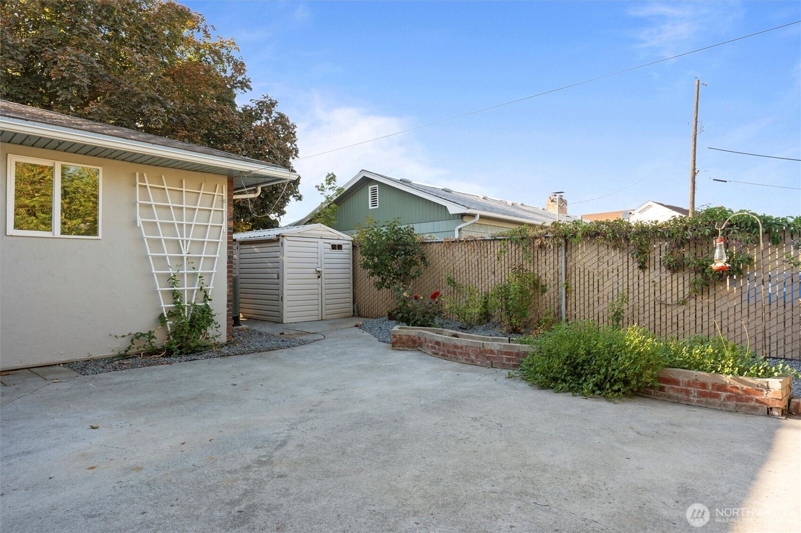 Property Photo:  940 S Ironwood Drive  WA 98837 