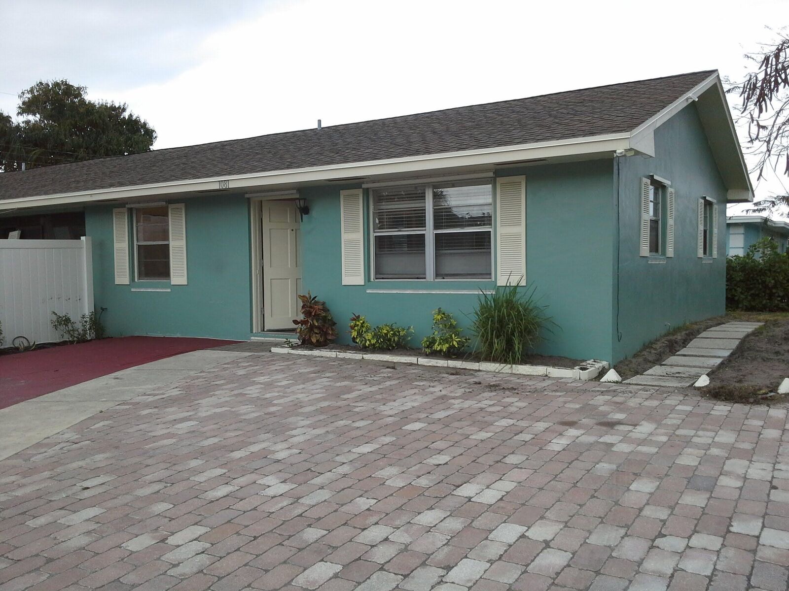 Property Photo:  1081 Brown Road  FL 33462 