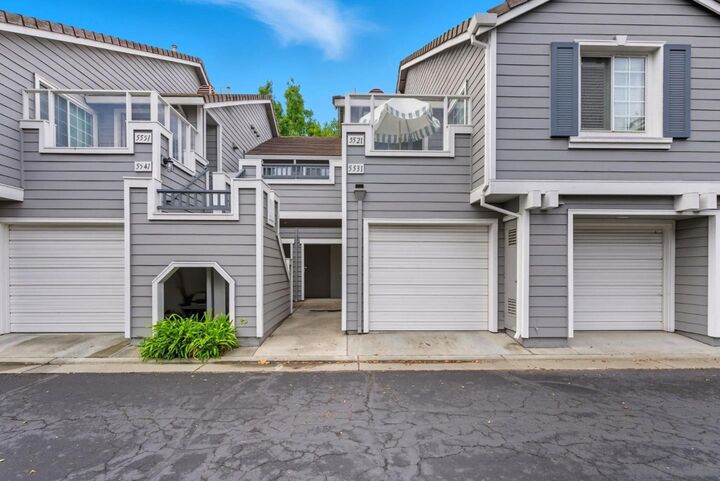 Property Photo:  5531 Cosmos Common  CA 94538 