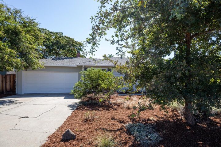 Property Photo:  385 Lawndale Avenue  CA 95008 