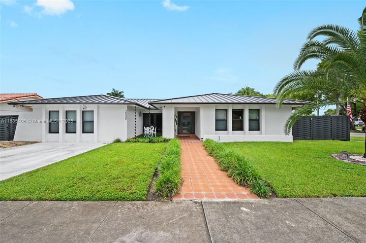 Property Photo:  2535 SW 125th Ct  FL 33175