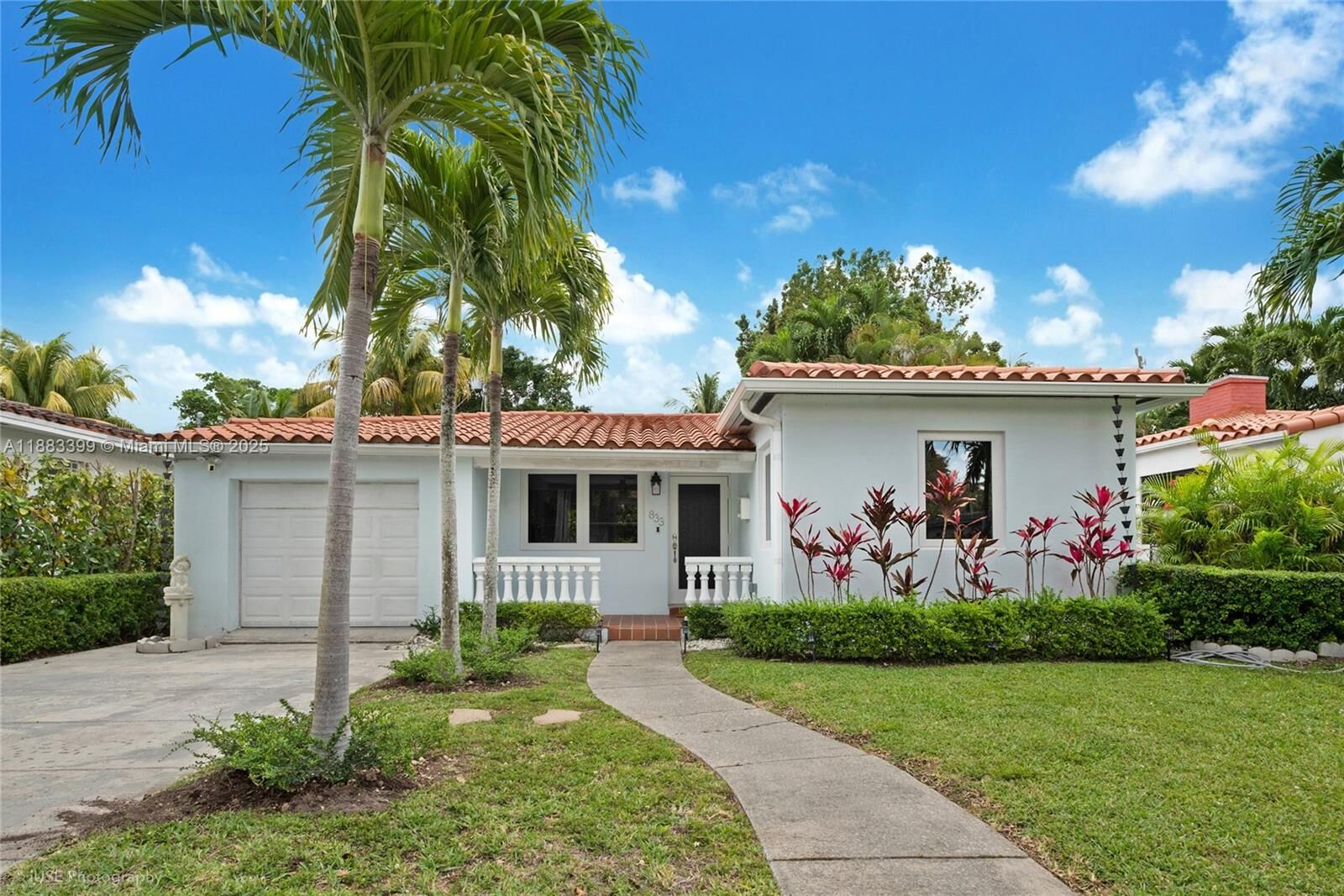Property Photo:  833 Tangier St  FL 33134 