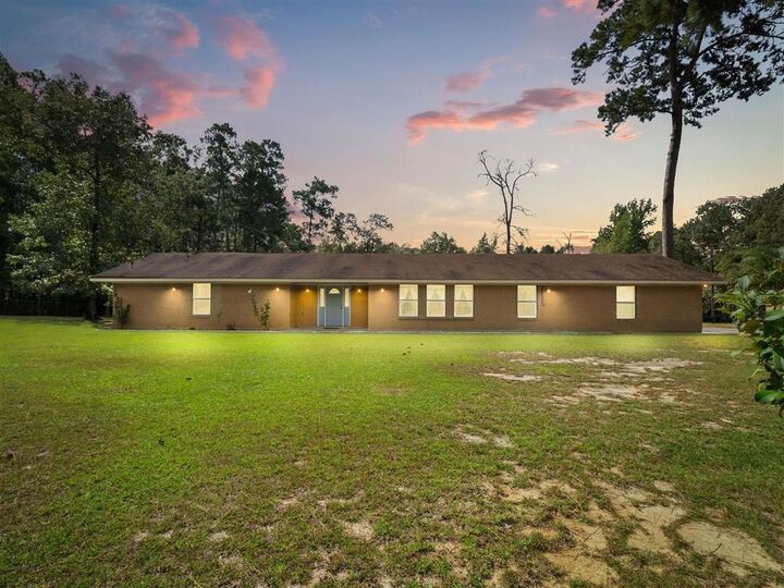 332 Alexandria Highway  Leesville LA 71446 photo
