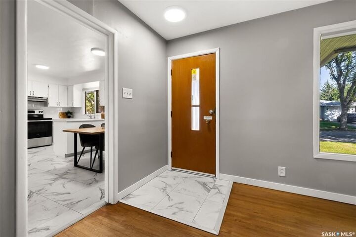 Photo de la propriété:  45 Darke Crescent  SK S4S 2W5 