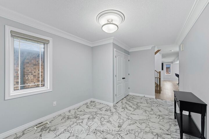 Property Photo:  907 Bramford Terrace  ON K9K 0H3 