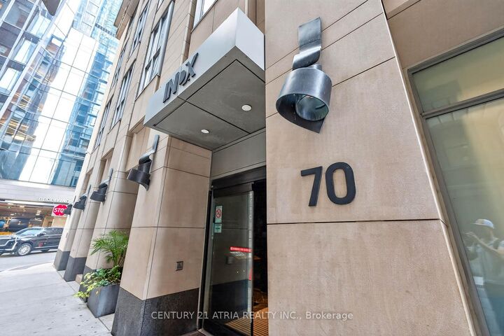Property Photo:  70 Temperance Street 3101  ON M5H 0B1 