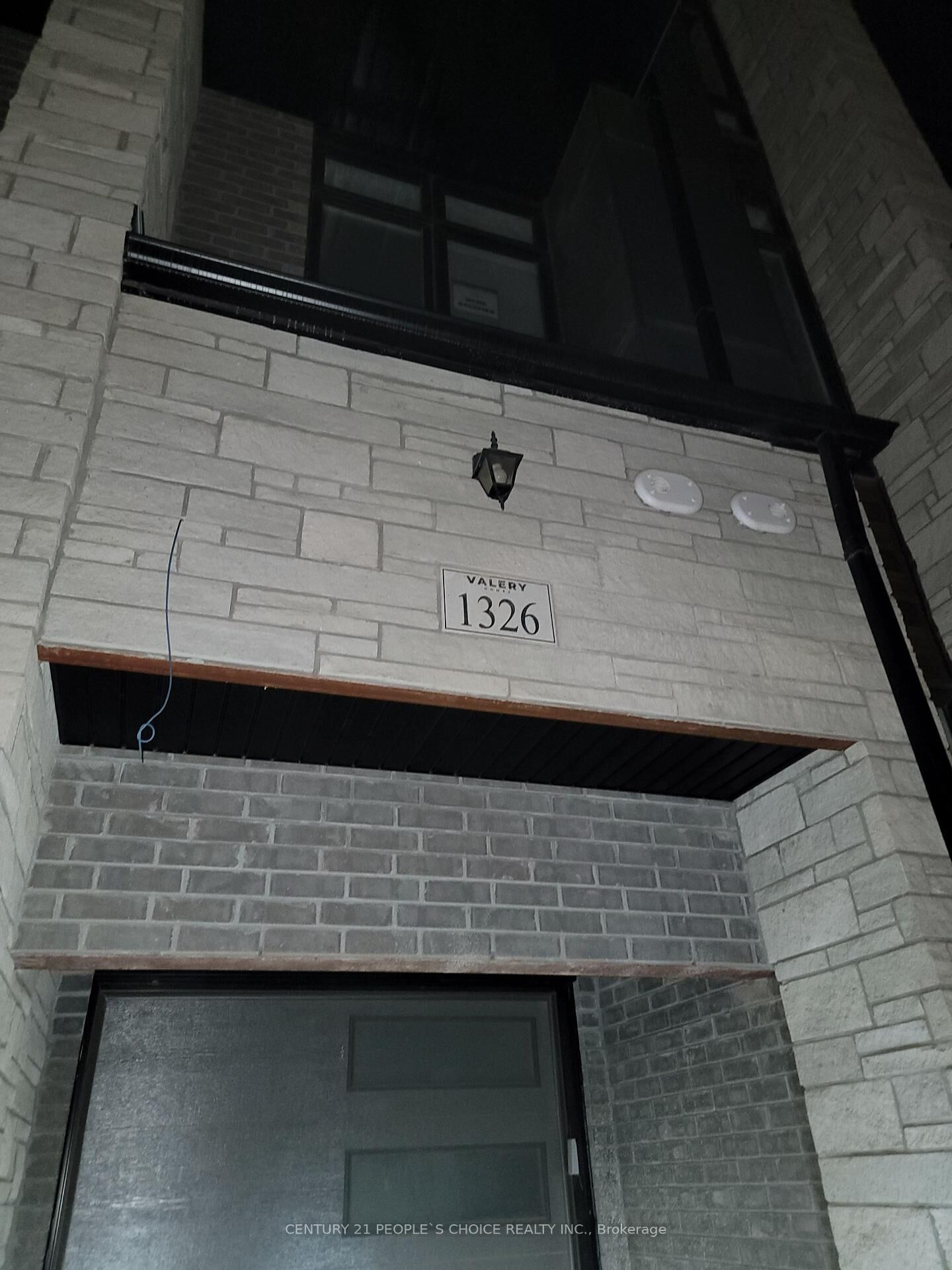 Photo de la propriété:  1326 Anthonia Trail Upper Lvl  ON L6H 7Y6 