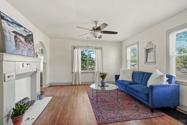 Property Photo:  3310 E Admiral Court  OK 74115 